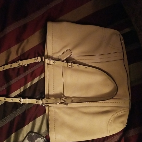Womens COACH purse - Picture 3 of 13